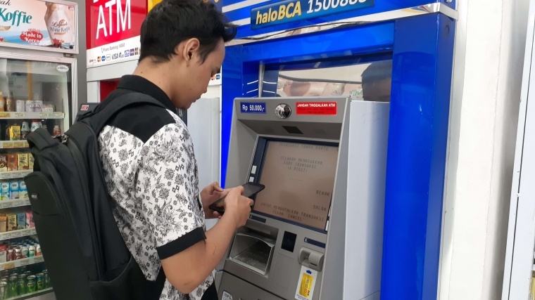 Cara Transfer Hana Bank di ATM